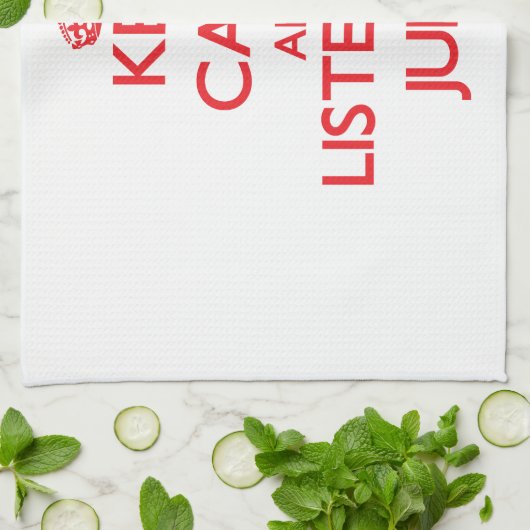 Behalten Sie Ruhe und hören Sie auf Julia Geschirrtuch (Gefaltet)