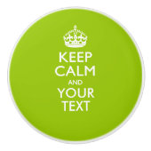 Behalten Sie Ruhe und Ihren Text auf Limonem Grün Keramikknauf (Vorderseite)
