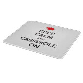 Behalten Sie Ruhe und Kasserolle an Schneidebrett (Ecke)