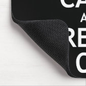 Behalten Sie Ruhe und lesen Sie an Mousepad (Ecke)