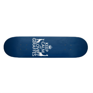 Behalten Sie Ruhe-und Liebe-Giraffen - alle Farben Skateboard