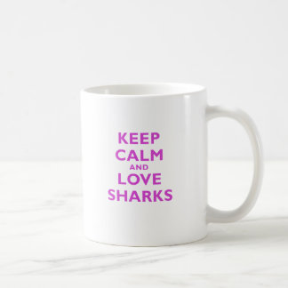 Behalten Sie Ruhe-und Liebe-Haifische Kaffeetasse