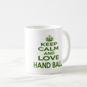 Behalten Sie Ruhe-und Liebe-Handball Kaffeetasse (VorderseiteRechts)