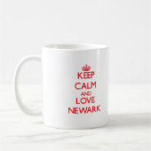Behalten Sie Ruhe und Liebe Newark Kaffeetasse (Links)