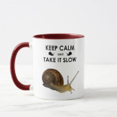 Behalten Sie Ruhe und nehmen Sie ihm langsame Tasse (Links)