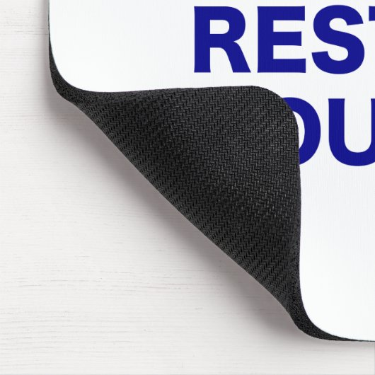 Behalten Sie Ruhe und starten Sie Ihren PC neu Mousepad (Ecke)