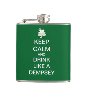 Behalten Sie Ruhe und trinken Sie wie ein Dempsey Flachmann