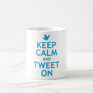 Behalten Sie Ruhe und tweeten Sie an Kaffeetasse
