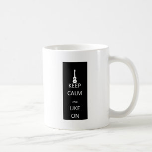 Behalten Sie Ruhe und Uke an Kaffeetasse