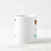 Behalten Sie Ruhe und Ukulele auf einzigartigem Kaffeetasse (Mittel)