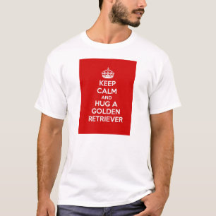 Behalten Sie Ruhe und umarmen Sie einen goldenen T-Shirt