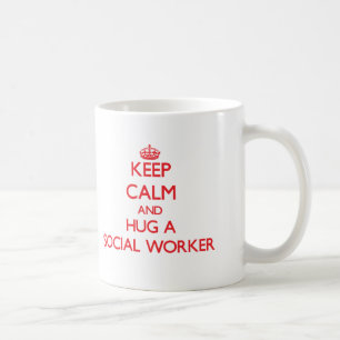 Behalten Sie Ruhe und umarmen Sie einen Kaffeetasse