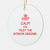 Behalten Sie Ruhe und vertrauen Sie dem Keramikornament (Links)