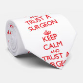 Behalten Sie Ruhe und vertrauen Sie einem Krawatte (Gerollt)