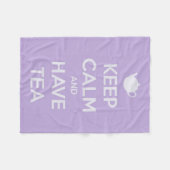 Behalten Sie ruhig und haben Sie Tee-Lavendel und Fleecedecke (Vorderseite (Horizontal))