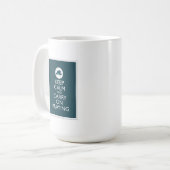 "Behalten Sie ruhig und machen Sie Praying weiter Kaffeetasse (Vorderseite Links)