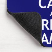 Behalten Sie ruhig und machen Sie Spiel weiter Mousepad (Ecke)