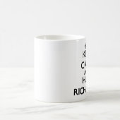 Behalten Sie ruhig und Umarmung Richards Kaffeetasse (Mittel)