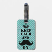 Behalten Sie ruhigen Schnurrbart an Gepäckanhänger (Rückseite vertikal)