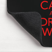 Behalten Sie ruhiger und Getränk-Wein Mousepad (Ecke)