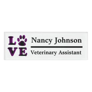 Behilflicher Namensveterinärumbau lila Pawprints Namenschild