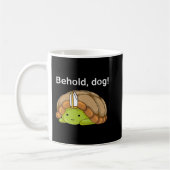 Behold Dog Funny Turtle trägt einen Priesterhut Kaffeetasse (Links)