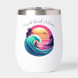 Bei Sonnenuntergang die Wave reiten