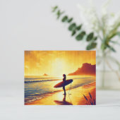 Bei Sonnenuntergang surfen Frauen Postkarte (Stehend Vorderseite)