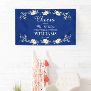 Beifall an den Herrn & Mrs. Blue Floral Wedding Banner