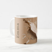 Beige abstrakter Papiertassen-Monogramm Kaffeetasse (Vorderseite Links)
