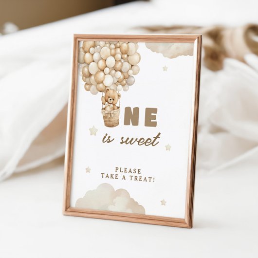 Beige Balloons Teddy Bear One ist süß Poster