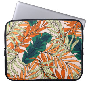 Beige beige tropische Blätter, nahtlos. Laptopschutzhülle