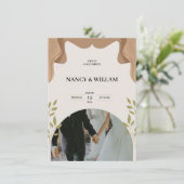 beige Blumenhochzeit Einladung (Stehend Vorderseite)