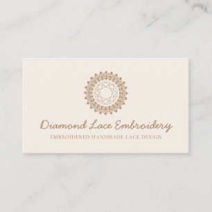 Beige Blush Diamant-Logo Stickerei Spitzennähen Visitenkarte