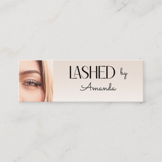  Beige Blush Lashed Minimal Script Photo  Mini Visitenkarte (Vorderseite)