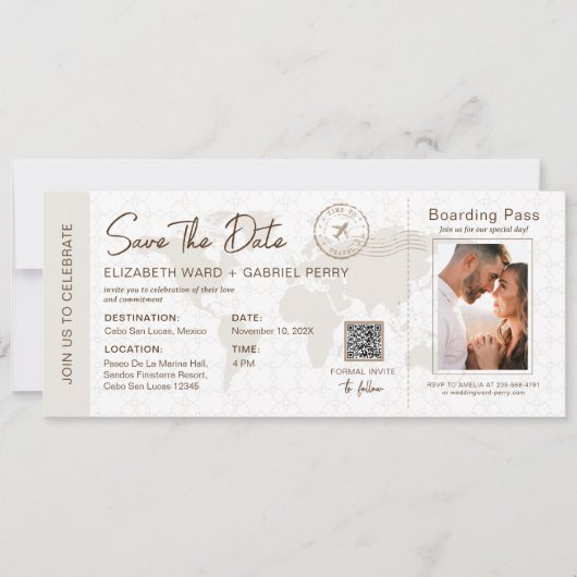 Beige Boarding Pass Travel Wedding Qr Code Einladung (Vorderseite)