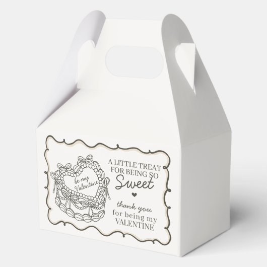 Beige Bow Heart Coquette Cake Valentine Party Geschenkschachtel (Vorderseite)