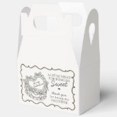 Beige Bow Heart Coquette Cake Valentine Party Geschenkschachtel (Offen)