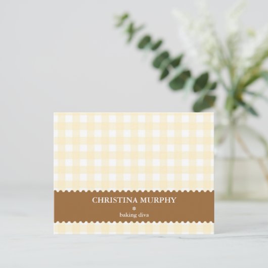 Beige braune Gingham-Gingham-individuelle Name-Rez Postkarte (Stehend Vorderseite)