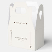 Beige Brown Simple Monogram Wedding Geschenkschachtel (Geöffnet)