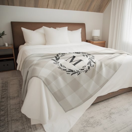 Beige Buffalo Karo Monogram | Modernes Bauernhaus Fleecedecke