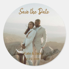 BEIGE CLASSIC ELEGANT COUPLE ADD QR SAVE THE DATE RUNDER AUFKLEBER