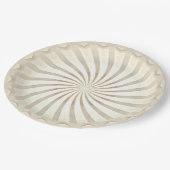 Beige-cremefarbene Wirbel-Papierplatte Pappteller (Schrägansicht)