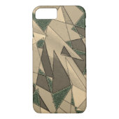 Beige dreieckige Ausschnitt auf dunkelgrünem Hinte Case-Mate iPhone Hülle (Rückseite)