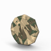 Beige dreieckige Ausschnitt auf dunkelgrünem Hinte Fotoblock (Rechts)