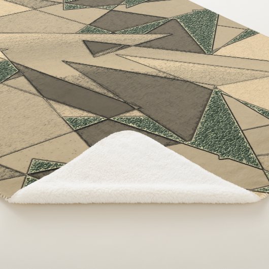 Beige dreieckige Ausschnitt auf dunkelgrünem Hinte Sherpadecke (3/4)