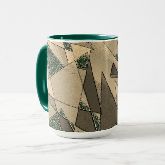 Beige dreieckige Ausschnitt auf dunkelgrünem Hinte Tasse (Vorderseite Links)