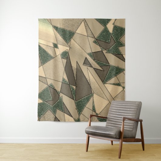 Beige dreieckige Ausschnitt auf dunkelgrünem Hinte Wandteppich (Beispiel)