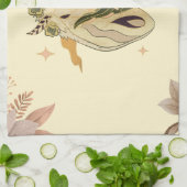 Beige Fee Moth, Mystische Grafik Geschirrtuch (Gefaltet)