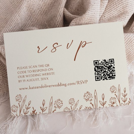 Beige Floral Wedding RSVP | QR-Code-Umschließungsk Mitteilungskarte